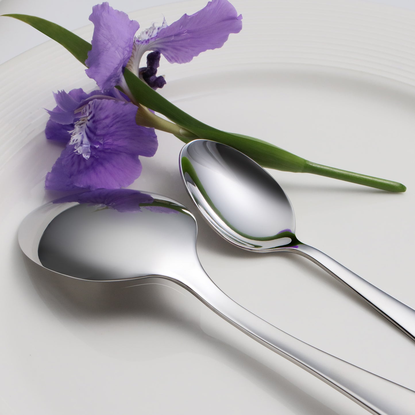 KH2000 Mirror-Finish Flatware Set