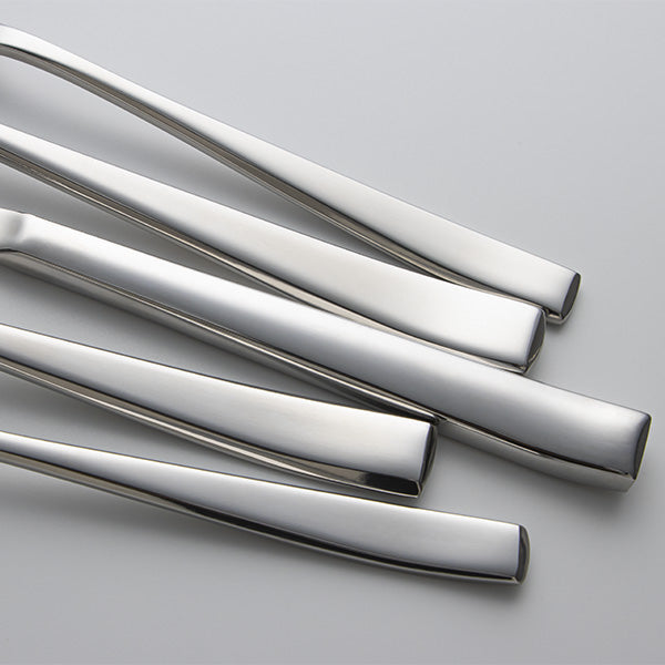 Slanted Mirror-Finish Flatware Set